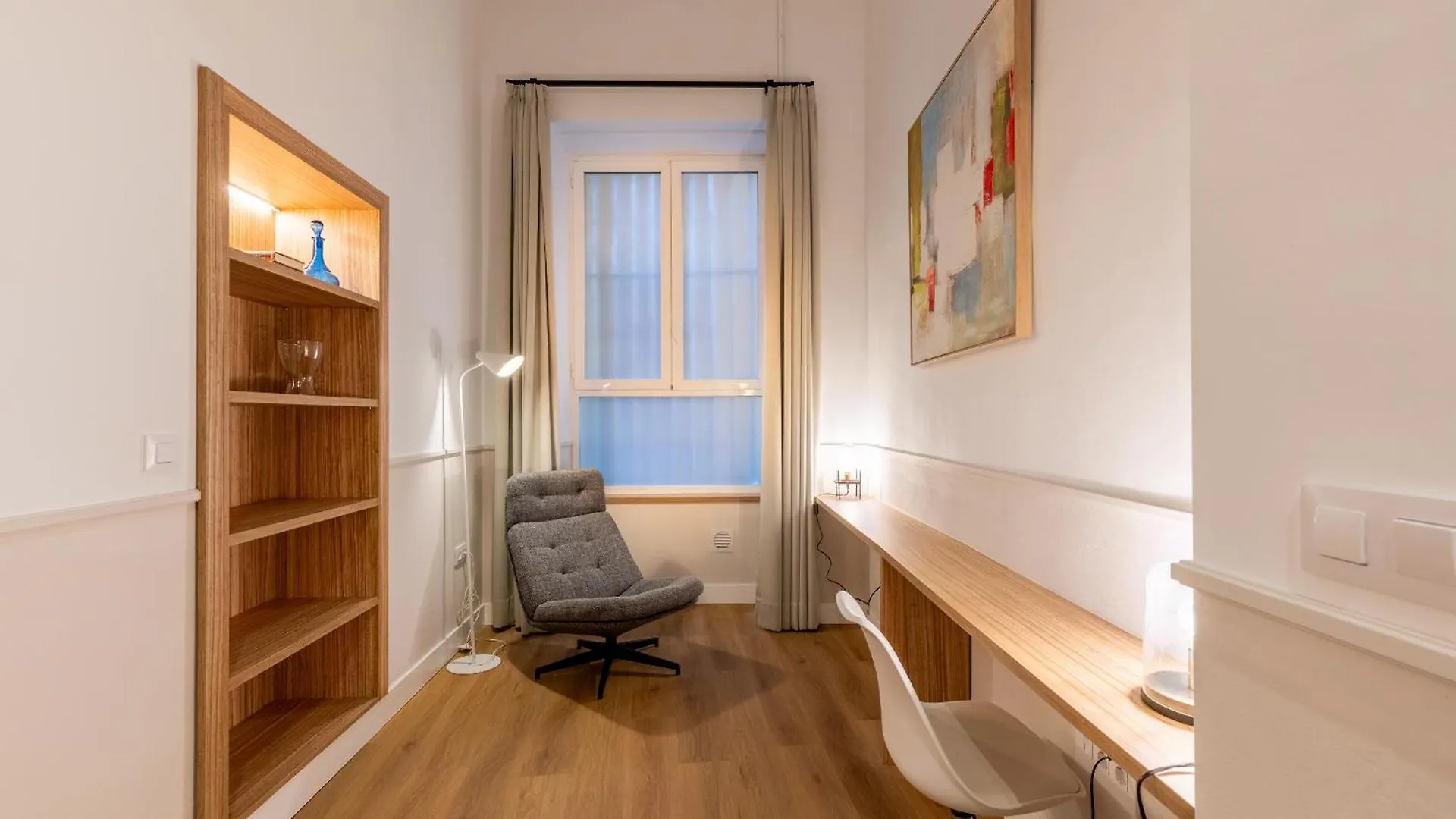 M4 Santa Cruz Catedral Apartment Seville