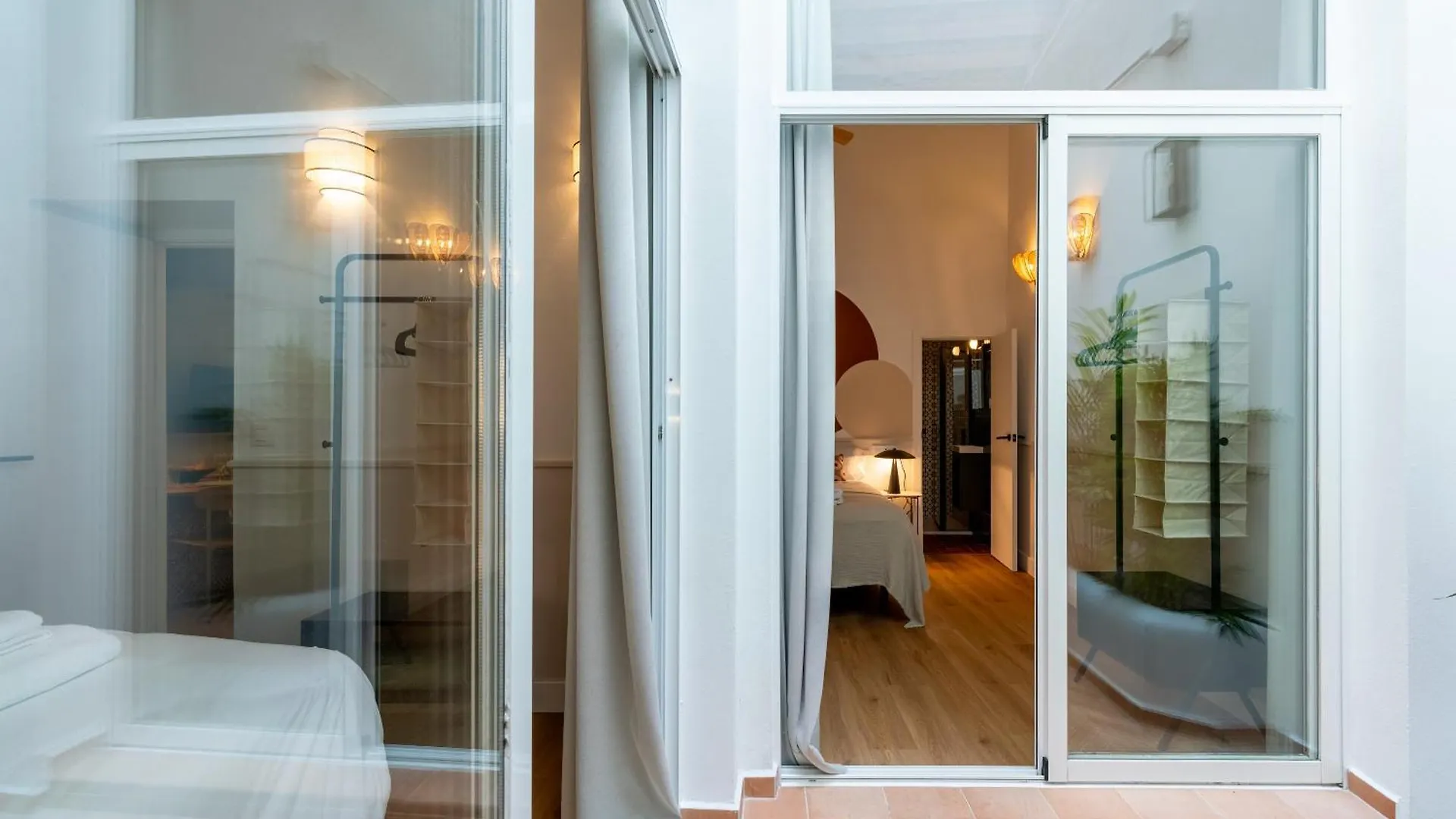 M4 Santa Cruz Catedral Apartment Seville 0*,