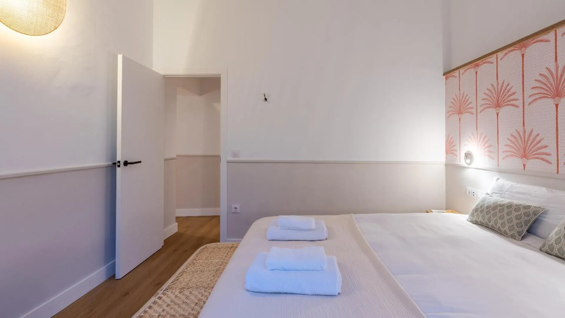 M4 Santa Cruz Catedral Apartment Seville 0*,  Spain