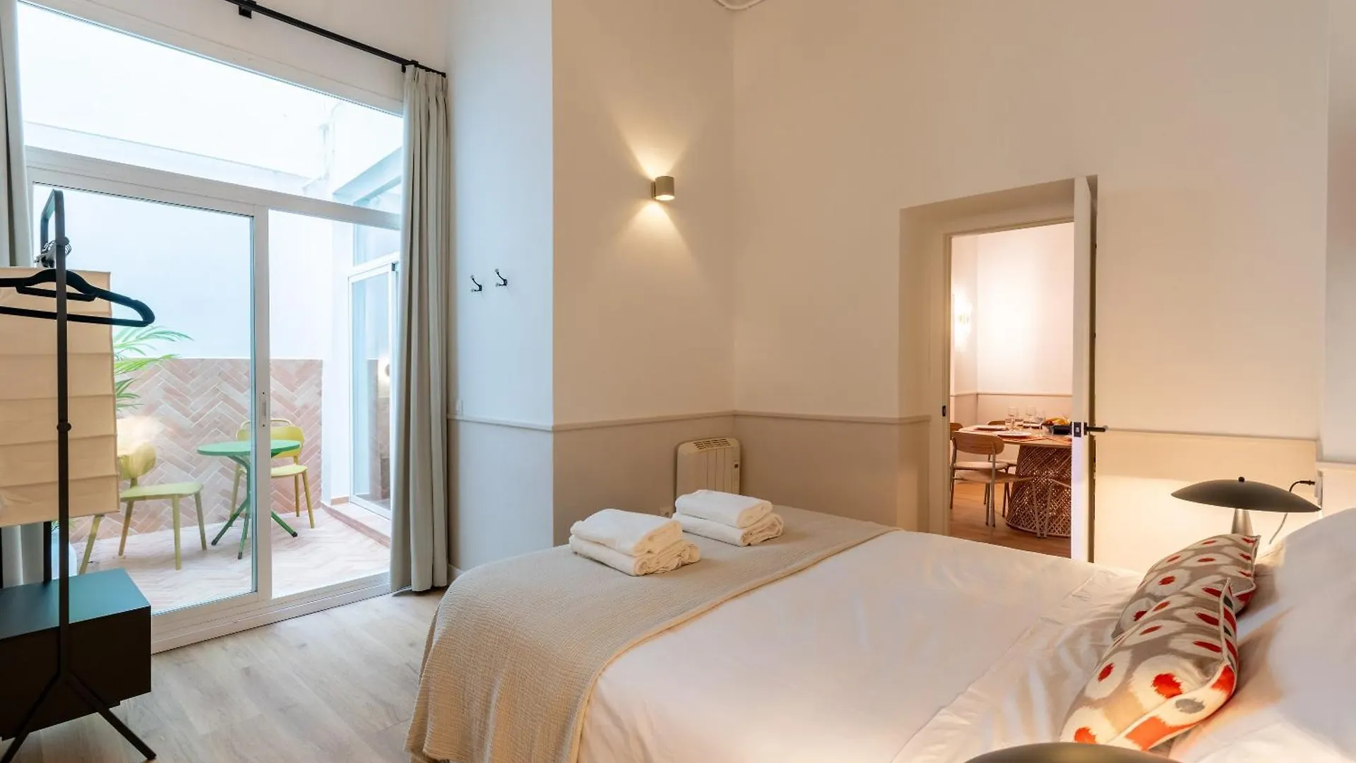 M4 Santa Cruz Catedral Apartment Seville 0*,