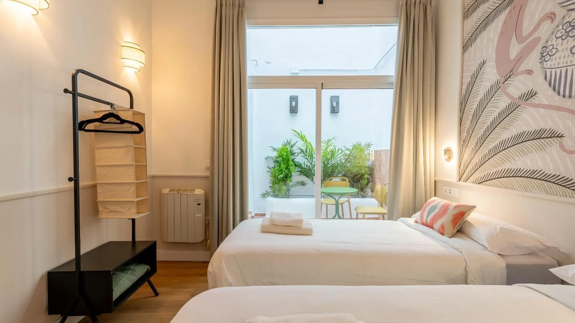 M4 Santa Cruz Catedral Apartment Seville Spain