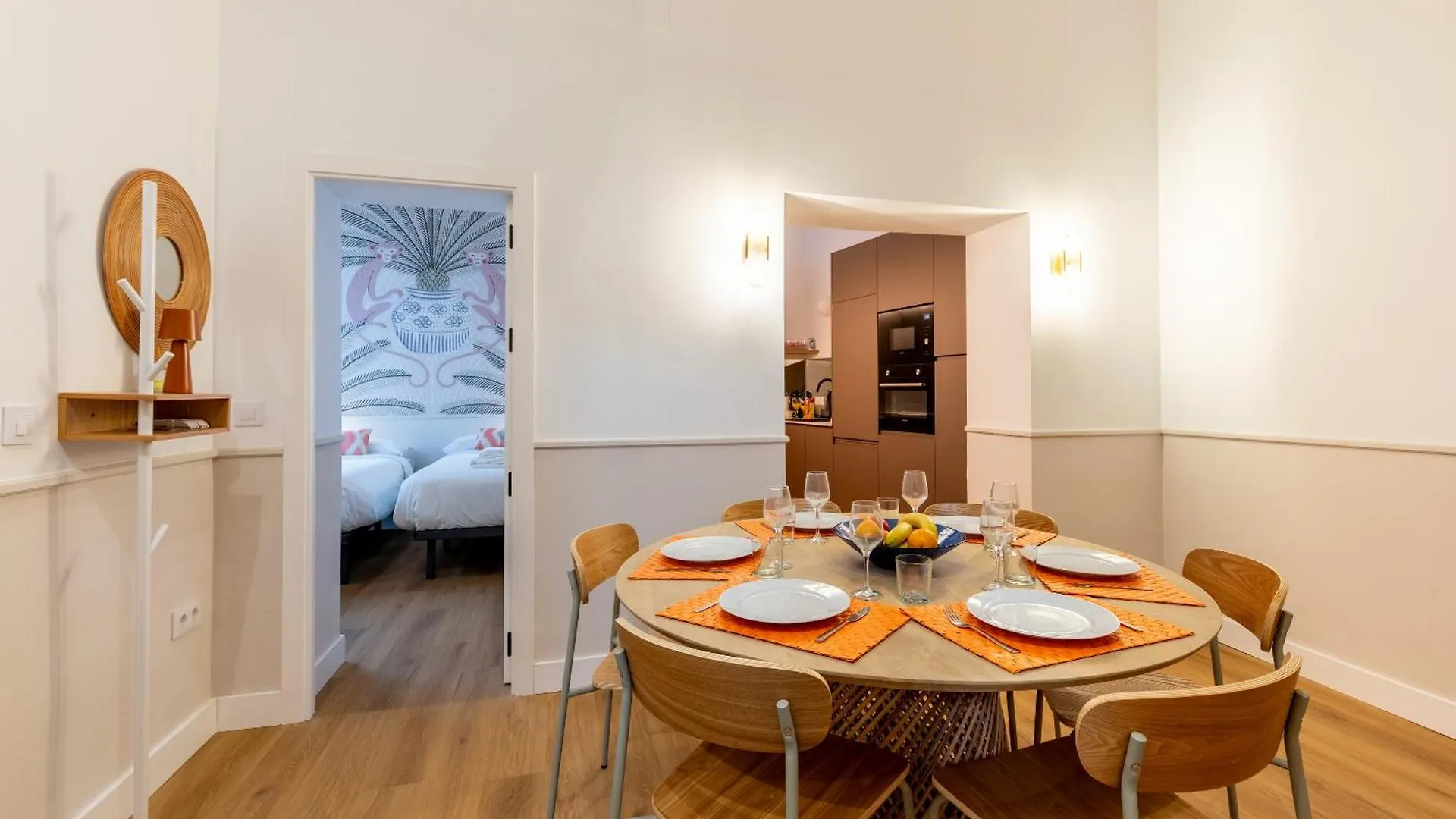 M4 Santa Cruz Catedral Apartment Seville Spain