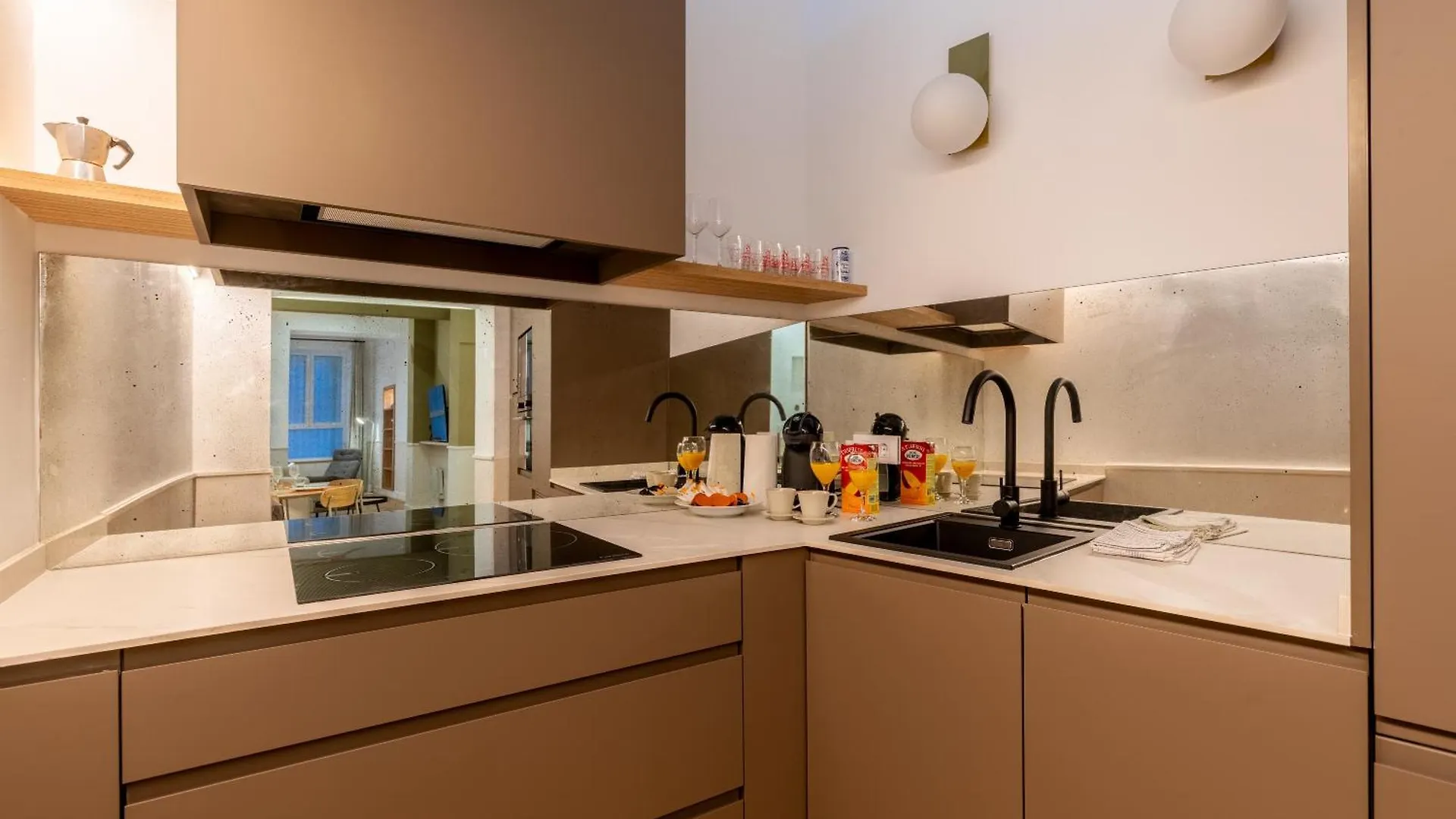 M4 Santa Cruz Catedral Apartment Seville