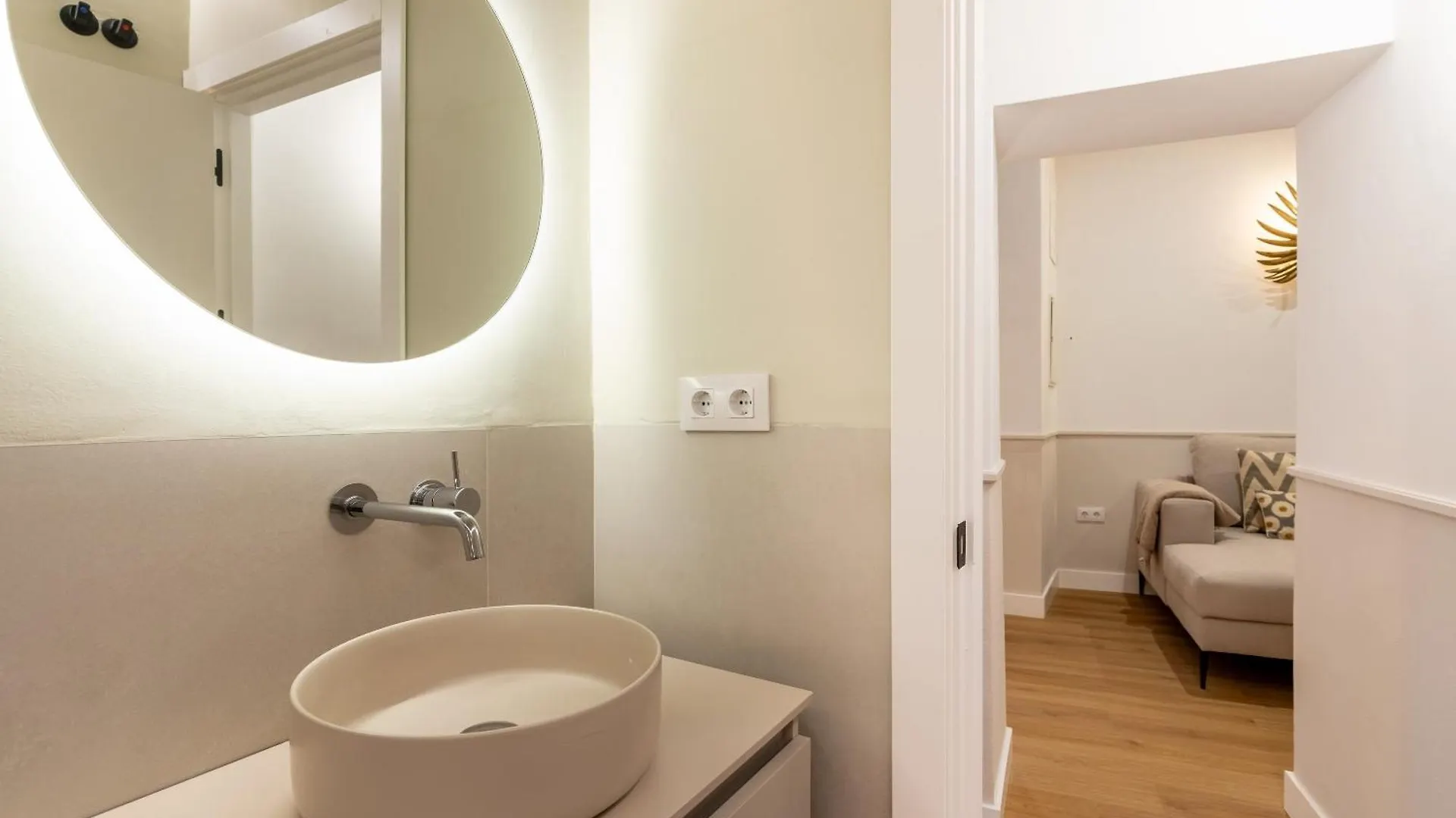 M4 Santa Cruz Catedral Apartment Seville
