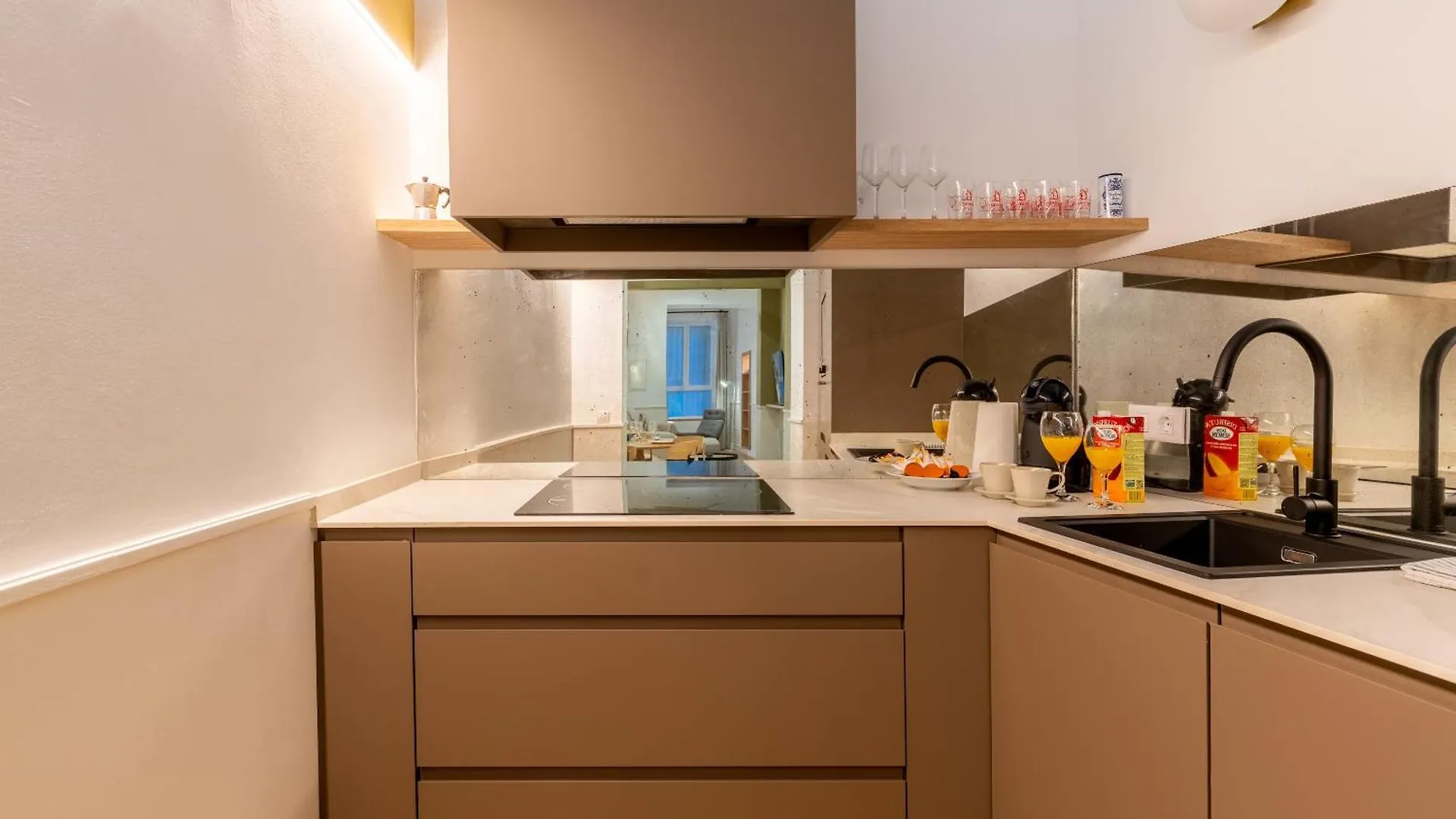 M4 Santa Cruz Catedral Apartment Seville